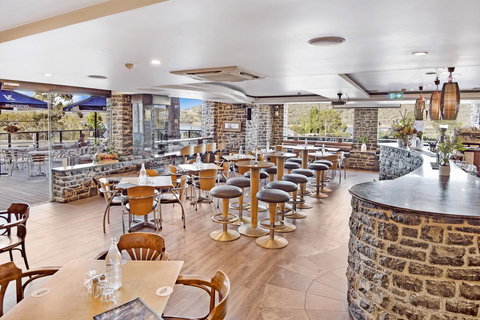 Banjo Paterson Inn - New Castle Holiday 8