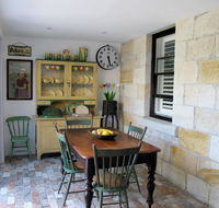 Apple Tree Cottage - New Castle Holiday