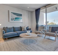 Oceanside Elegance At Superb Home Steps From Sand - New Castle Holiday