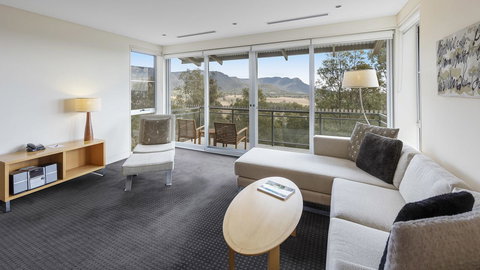 Oaks Cypress Lakes Resort - New Castle Holiday 9