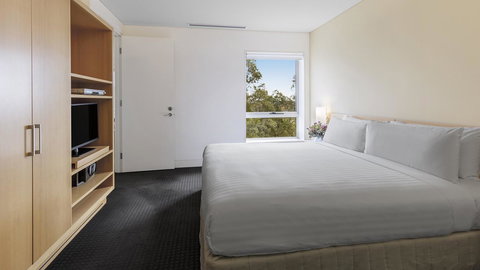 Oaks Cypress Lakes Resort - New Castle Holiday 12