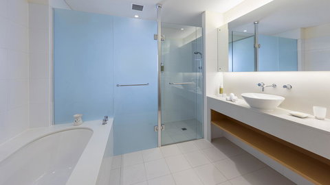 Oaks Cypress Lakes Resort - New Castle Holiday 13