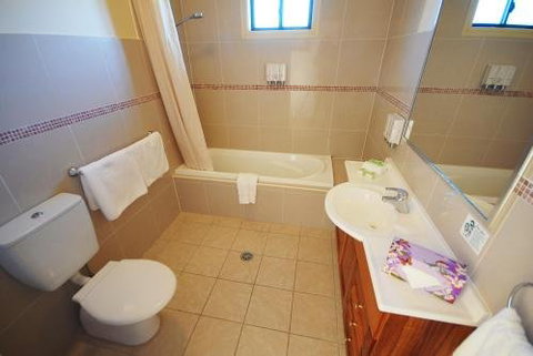 Potters Apartments - New Castle Holiday 13