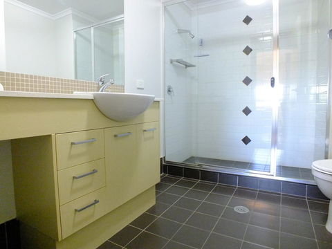 Pacific Marina Apartments - New Castle Holiday 7