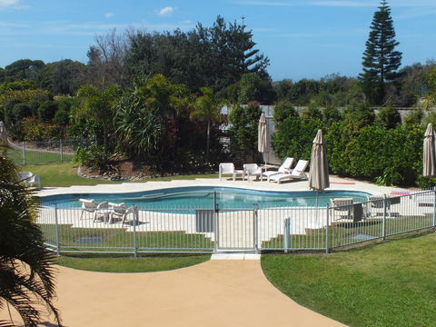 Pacific Marina Apartments - New Castle Holiday 24