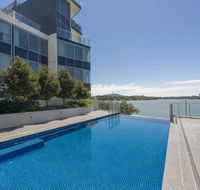 Accommodate Canberra - Lakefront - New Castle Holiday