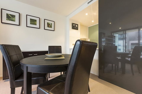 Lakefront 116 Kingston ACT - New Castle Holiday 13