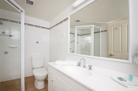 Sails Apartments - New Castle Holiday 13