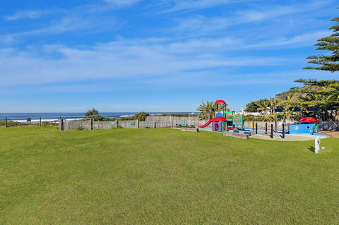 Blue Lagoon Beach Resort - New Castle Holiday 12