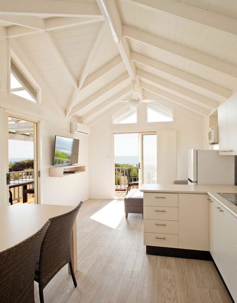 Blue Lagoon Beach Resort - New Castle Holiday 28