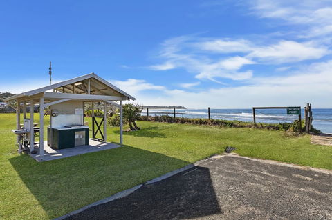 Blue Lagoon Beach Resort - New Castle Holiday 8