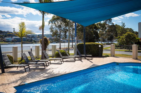 Sails Luxury Apartments Merimbula - New Castle Holiday 6