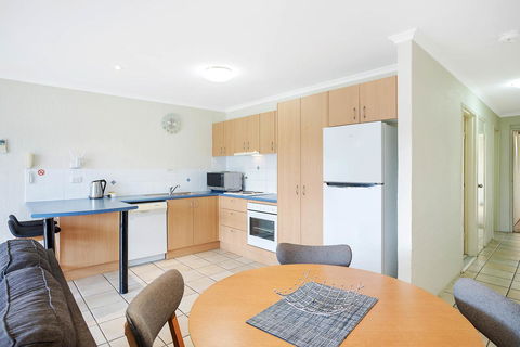 Sails Luxury Apartments Merimbula - New Castle Holiday 41