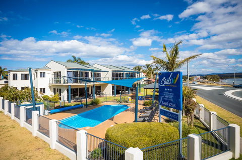 Sails Luxury Apartments Merimbula - New Castle Holiday 5