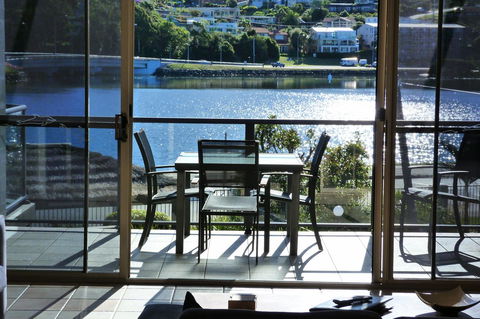 Sails Luxury Apartments Merimbula - New Castle Holiday 0