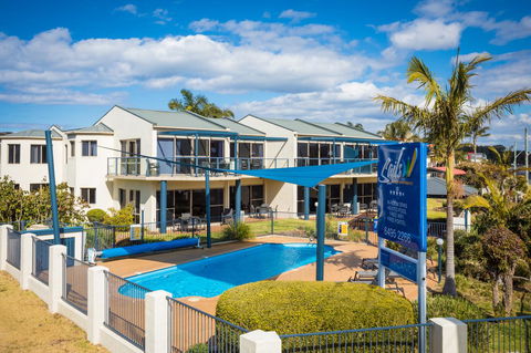 Sails Luxury Apartments Merimbula - New Castle Holiday 44