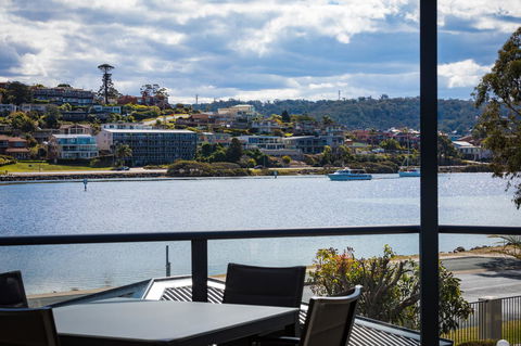 Sails Luxury Apartments Merimbula - New Castle Holiday 20