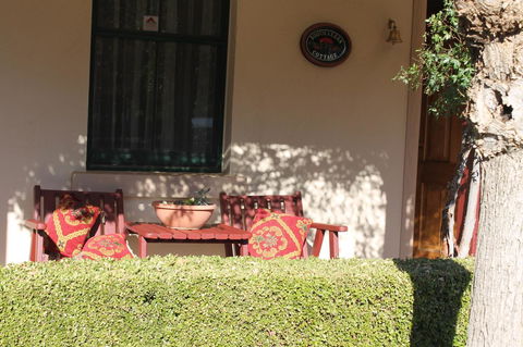 Boot Makers Cottage - New Castle Holiday 2