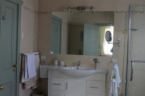 Boot Makers Cottage - New Castle Holiday 15