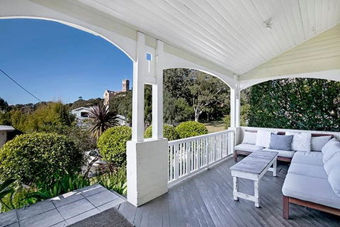 Holiday Home Fairy Bower Road Manly FAB05 - New Castle Holiday 0