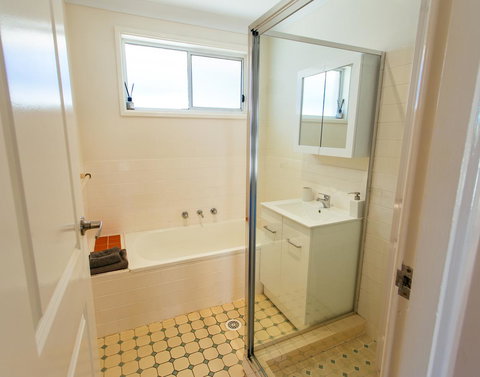 Sunbaker Pet Friendly Awards Finalist 4 Mins Walk To Culburra Beach - New Castle Holiday 25