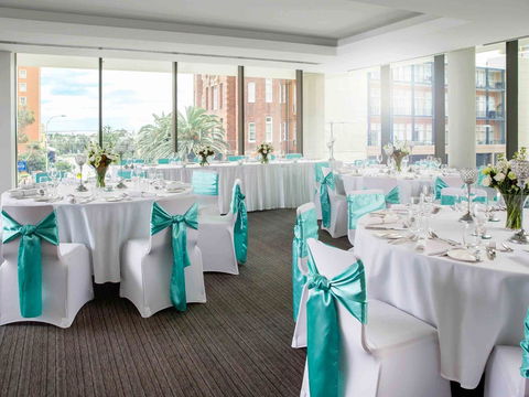 Novotel Newcastle Beach - New Castle Holiday 41