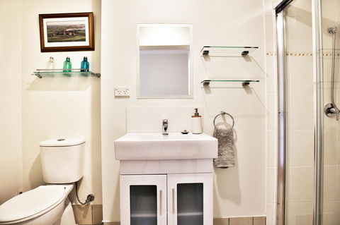 Hayes Beach House I Award Winner I 4 Mins To Beach - New Castle Holiday 14