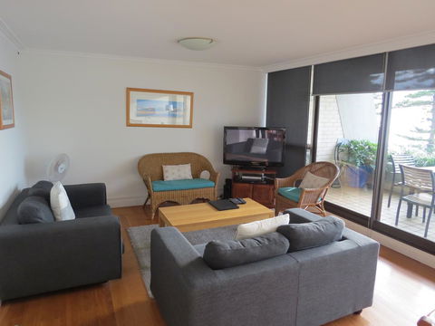 Manly Paradise Motel & Apartments - New Castle Holiday 25