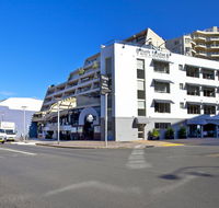 Manly Paradise Motel  Apartments - New Castle Holiday