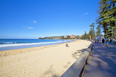 Manly Paradise Motel & Apartments - New Castle Holiday 3