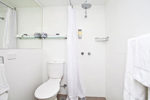 Manly Paradise Motel & Apartments - New Castle Holiday 9