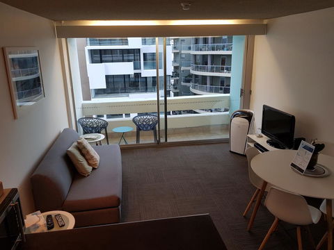Manly Central Executive - New Castle Holiday 6