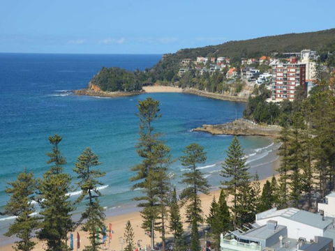 Manly Central Executive - New Castle Holiday 0