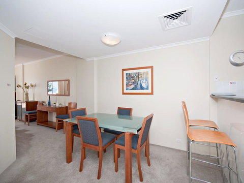 Messines Street, Breakwater Apartment, 104 - New Castle Holiday 3