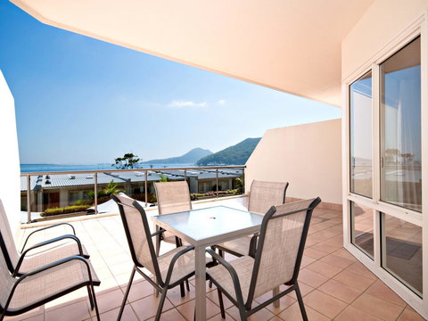 Messines Street, Breakwater Apartment, 104 - New Castle Holiday 0