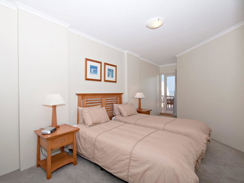 Messines Street, Breakwater Apartment, 104 - New Castle Holiday 7