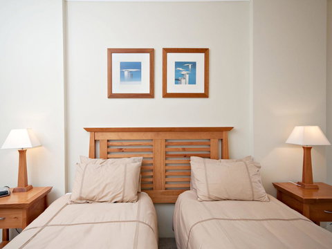 Messines Street, Breakwater Apartment, 104 - New Castle Holiday 8