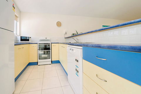 The Observatory Self Contained Apartments - New Castle Holiday 16