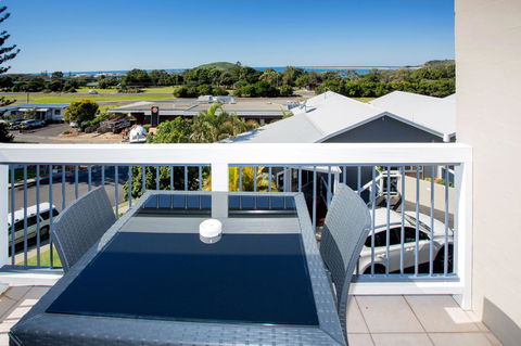The Observatory Self Contained Apartments - New Castle Holiday 22