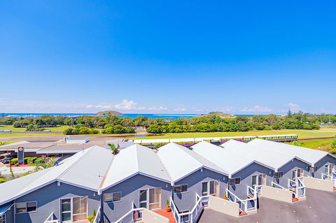 The Observatory Self Contained Apartments - New Castle Holiday 9