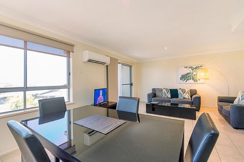 The Observatory Self Contained Apartments - New Castle Holiday 14