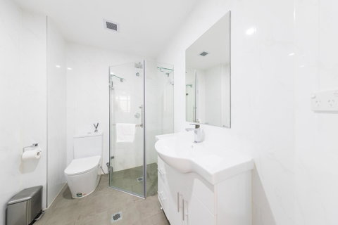 Dixon Residences - New Castle Holiday 13