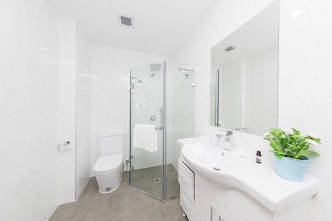 Dixon Residences - New Castle Holiday 27
