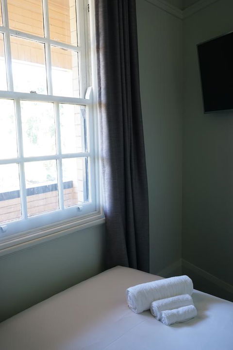 Rosehill Hotel - New Castle Holiday 24