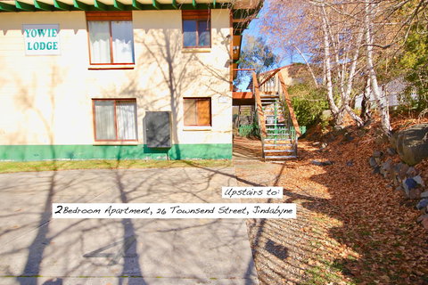 Full Circle Apartments - New Castle Holiday 31