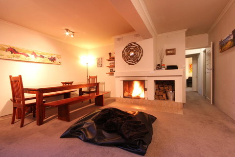 Full Circle Apartments - New Castle Holiday 0