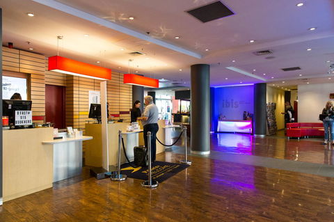 Ibis Sydney Darling Harbour - New Castle Holiday 24