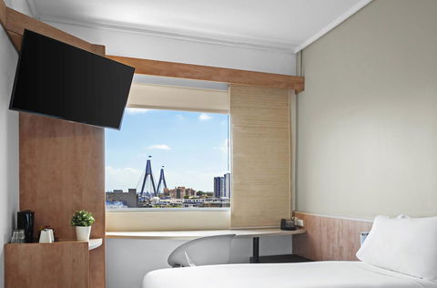 Ibis Sydney Darling Harbour - New Castle Holiday 1