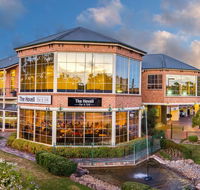 Best Western Plus Albury Hovell Tree Inn - New Castle Holiday