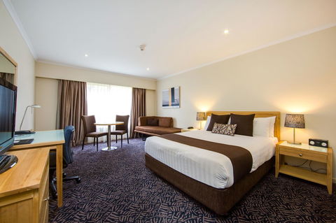 Best Western Plus Hovell Tree Inn - New Castle Holiday 29